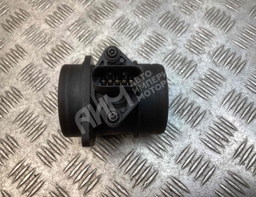 Расходомер воздуха Volkswagen Passat B6 (3C) 2005-2010  Volkswagen Passat Passat B6 (3C) 2005-2010