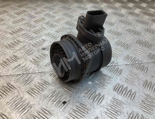 Расходомер воздуха Volkswagen Passat B6 (3C) 2005-2010  Volkswagen Passat Passat B6 (3C) 2005-2010