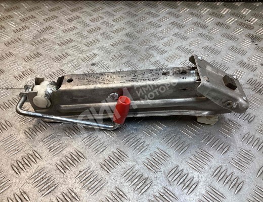 Домкрат Mercedes C (W203) 2000-2004  Mercedes C C (W203) 2000-2004