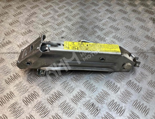 Домкрат Volkswagen Passat B5+ (3B) 2000-2005 рестайлинг  Volkswagen Passat Passat B5+ (3B) 2000-2005 рестайлинг