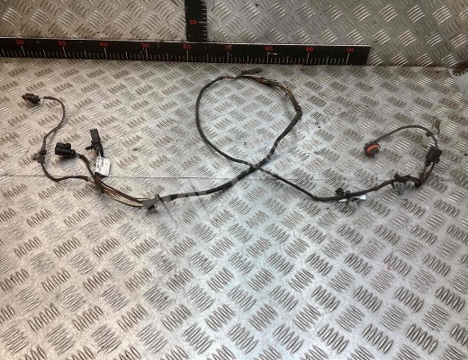 Проводка бампера переднего Audi A4 B6 (8EC, 8E5) 2000-2004  Audi A4 A4 B6 (8EC, 8E5) 2000-2004