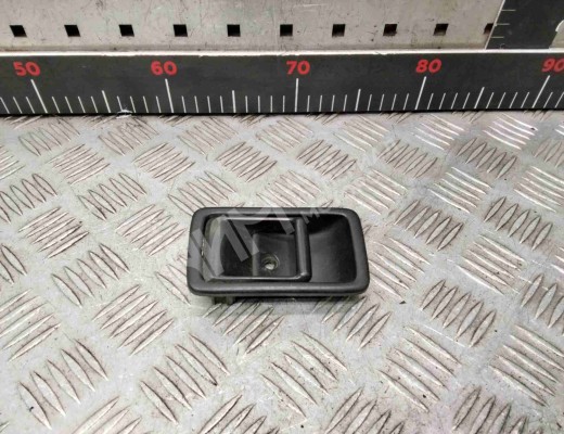 Ручка внутренняя передняя левая Mazda 323 IV (BG) 1989-1994  Mazda 323 323 IV (BG) 1989-1994