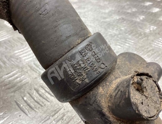 Патрубок радиатора Audi A4 B6 (8EC, 8E5) 2000-2004  Audi A4 A4 B6 (8EC, 8E5) 2000-2004
