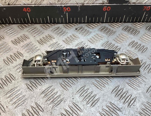Фонарь салона (плафон) Audi A4 B6 (8EC, 8E5) 2000-2004  Audi A4 A4 B6 (8EC, 8E5) 2000-2004