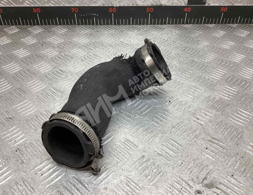 Патрубок интеркулера Audi A4 B6 (8EC, 8E5) 2000-2004  Audi A4 A4 B6 (8EC, 8E5) 2000-2004