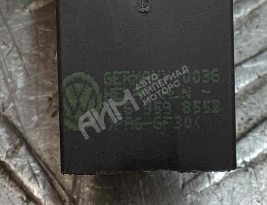Кнопка стеклоподъемника переднего правого Volkswagen Passat B7 (362, 365) 2010-2015  Volkswagen Passat Passat B7 (362, 365) 2010-2015