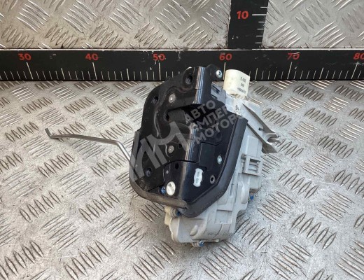 Замок двери передней правой Audi A4 B7 (8EC, 8ED) 2004-2008  Audi A4 A4 B7 (8EC, 8ED) 2004-2008