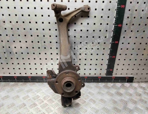 Кулак поворотный левый Audi A4 B5 (8D) 1994-1999  Audi A4 A4 B5 (8D) 1994-1999