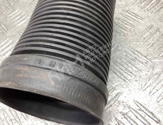 Патрубок впускного коллектора Opel Vectra C 2002-2005  Opel Vectra Vectra C 2002-2005