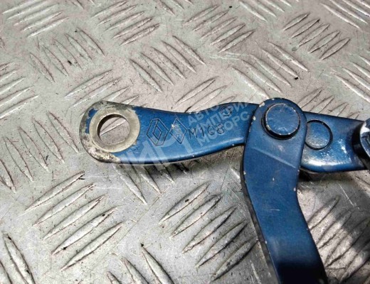Петля крышки багажника Renault Laguna I (X56) 1993-2001  Renault Laguna Laguna I (X56) 1993-2001
