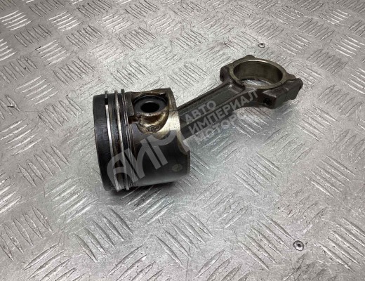 Поршень Renault Megane II 2002-2006  Renault Megane Megane II 2002-2006