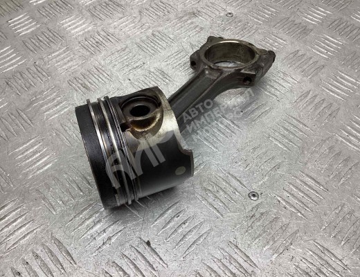Поршень Renault Megane II 2002-2006  Renault Megane Megane II 2002-2006