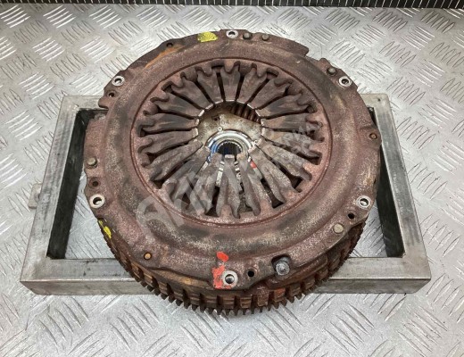 Комплект сцепления Renault Megane II 2002-2006  Renault Megane Megane II 2002-2006