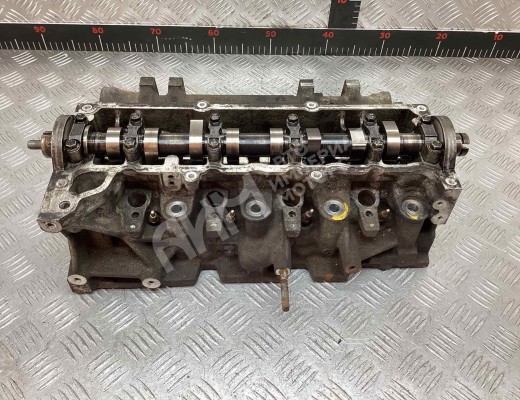 Головка блока цилиндров Renault Megane II 2002-2006  Renault Megane Megane II 2002-2006
