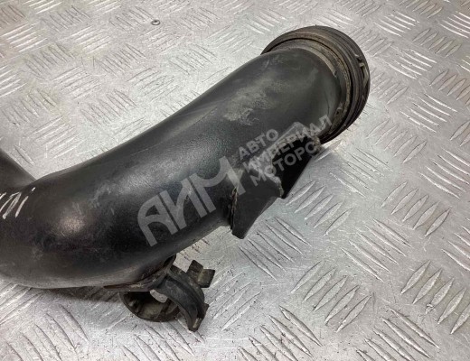 Патрубок интеркулера Volkswagen Tiguan I (5N) 2006-2016  Volkswagen Tiguan Tiguan I (5N) 2006-2016