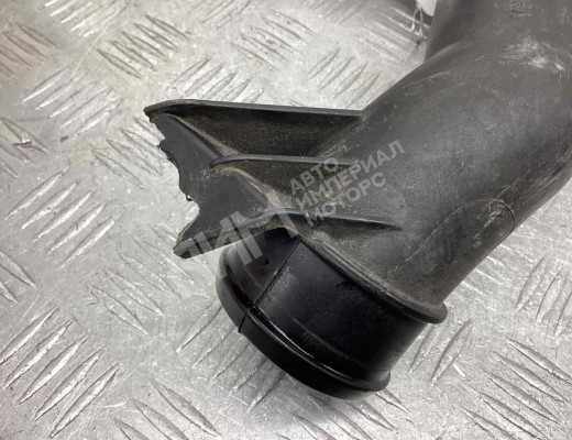 Патрубок интеркулера Volkswagen Passat B6 (3C) 2005-2010  Volkswagen Passat Passat B6 (3C) 2005-2010