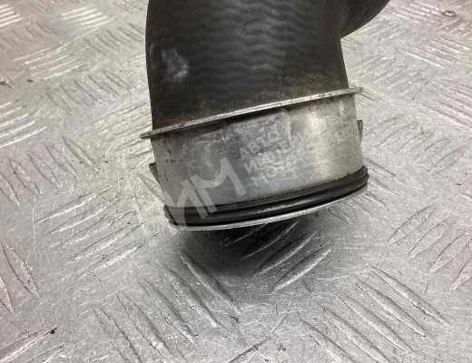 Патрубок интеркулера Volkswagen Passat B6 (3C) 2005-2010  Volkswagen Passat Passat B6 (3C) 2005-2010