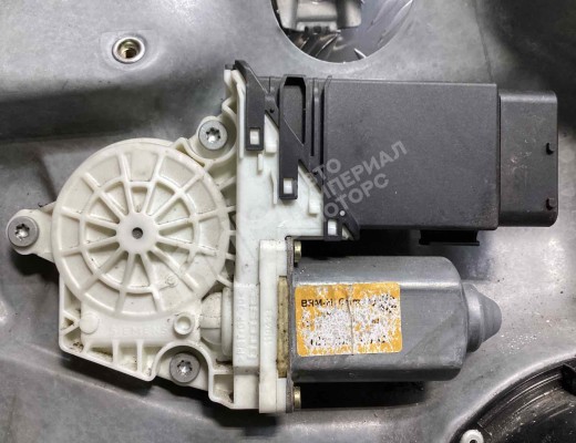 Стеклоподъемник передний левый Volkswagen Golf IV (1J) 1997-2004  Volkswagen Golf Golf IV (1J) 1997-2004