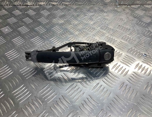 Ручка наружная передняя левая Volkswagen Golf IV (1J) 1997-2004  Volkswagen Golf Golf IV (1J) 1997-2004