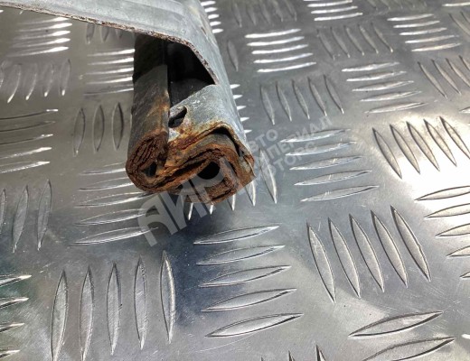 Уплотнитель стекла двери (бархотка) Chrysler Voyager IV (RG) 2001-2008  Chrysler Voyager Voyager IV (RG) 2001-2008