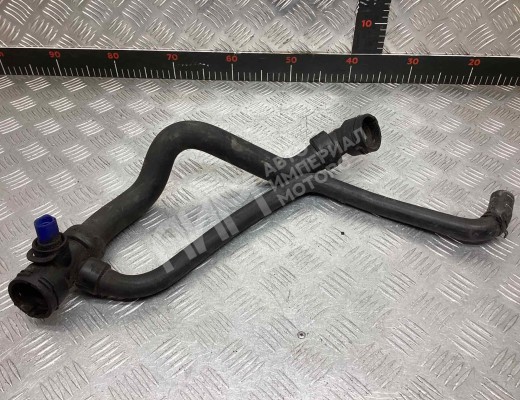 Патрубок радиатора Volkswagen Passat B5+ (3B) 2000-2005 рестайлинг  Volkswagen Passat Passat B5+ (3B) 2000-2005 рестайлинг