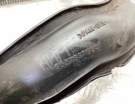 Патрубок интеркулера Peugeot 406 1995-2004  Peugeot 406 406 1995-2004