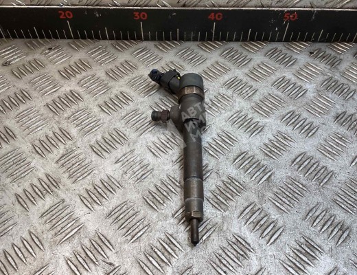 Форсунка Opel Astra H 2004-2007  Opel Astra Astra H 2004-2007