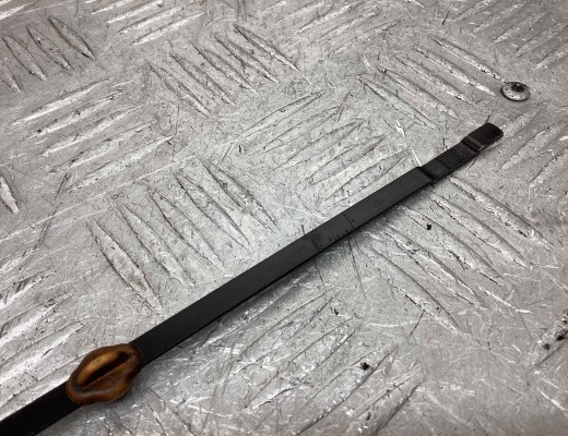 Щуп двигателя Seat Ibiza III (6L) 2002-2008  Seat Ibiza Ibiza III (6L) 2002-2008