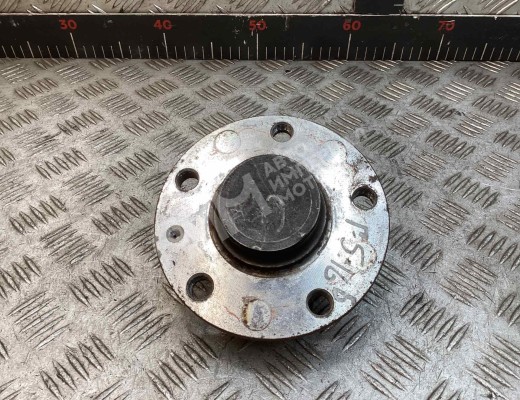 Ступица задняя Volkswagen Golf V (1K) 2004-2009  Volkswagen Golf Golf V (1K) 2004-2009
