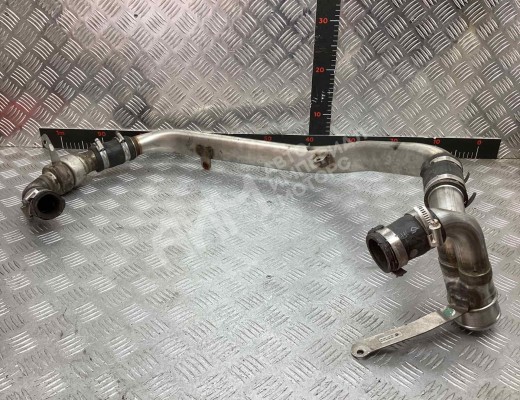 Патрубок интеркулера Peugeot 607 2000-2004  Peugeot 607 607 2000-2004