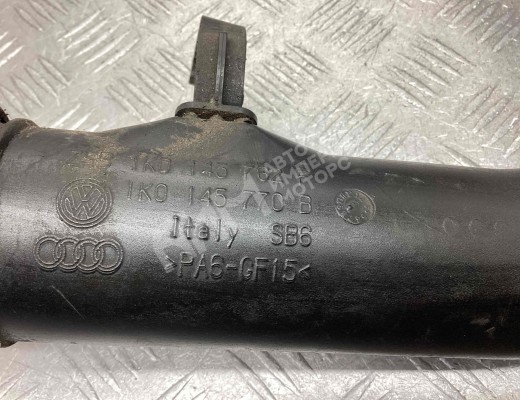 Патрубок интеркулера Volkswagen Golf V (1K) 2004-2009  Volkswagen Golf Golf V (1K) 2004-2009
