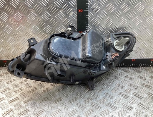 Фара правая Mercedes Vito II (W639) 2003-2010  Mercedes Vito Vito II (W639) 2003-2010