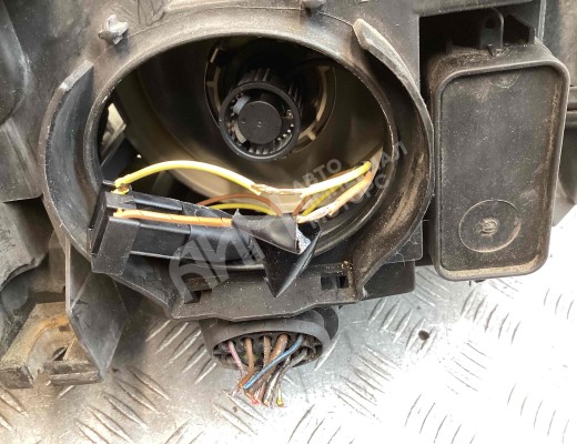 Фара левая Audi A4 B7 (8EC, 8ED) 2004-2008  Audi A4 A4 B7 (8EC, 8ED) 2004-2008
