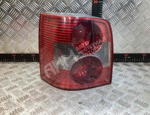Фонарь задний левый Volkswagen Passat B5+ (3B) 2000-2005 рестайлинг  Volkswagen Passat Passat B5+ (3B) 2000-2005 рестайлинг