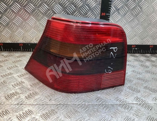 Фонарь задний левый Volkswagen Golf IV (1J) 1997-2004  Volkswagen Golf Golf IV (1J) 1997-2004