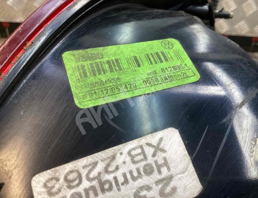 Фонарь задний правый Volkswagen Fox (5Z) 2003-2011  Volkswagen Fox Fox (5Z) 2003-2011