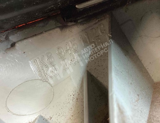 Фонарь задний правый Volkswagen Golf V (1K) 2004-2009  Volkswagen Golf Golf V (1K) 2004-2009