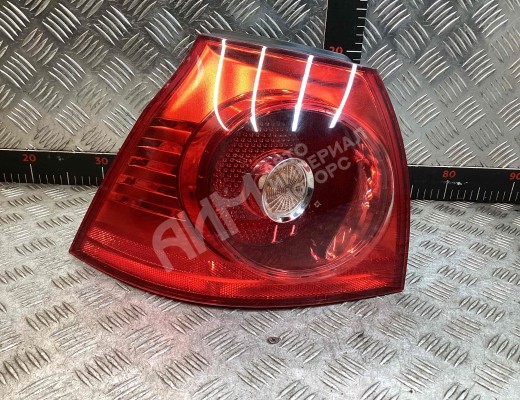 Фонарь задний левый Volkswagen Golf V (1K) 2004-2009  Volkswagen Golf Golf V (1K) 2004-2009