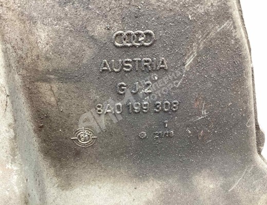 Кронштейн двигателя Audi 80 B4 (8C) 1991-1995  Audi 80 80 B4 (8C) 1991-1995