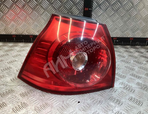 Фонарь задний левый Volkswagen Golf V (1K) 2004-2009  Volkswagen Golf Golf V (1K) 2004-2009