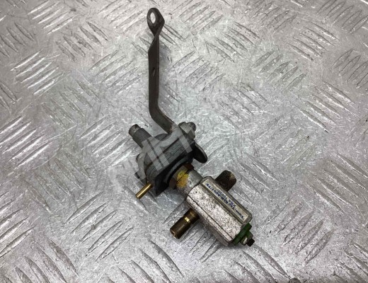 Клапан воздушный Audi 80 B4 (8C) 1991-1995  Audi 80 80 B4 (8C) 1991-1995