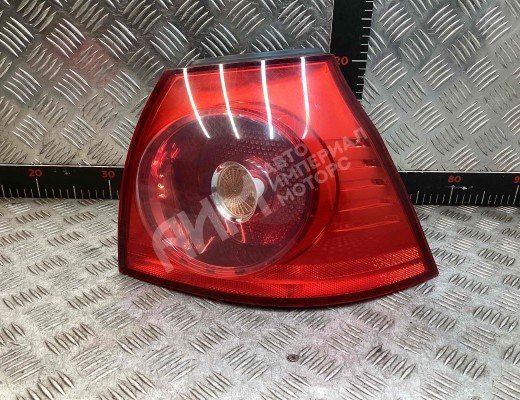 Фонарь задний правый Volkswagen Golf V (1K) 2004-2009  Volkswagen Golf Golf V (1K) 2004-2009