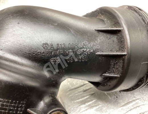 Патрубок интеркулера Mercedes E (W210) 1999-2002 рестайлинг  Mercedes E E (W210) 1999-2002 рестайлинг