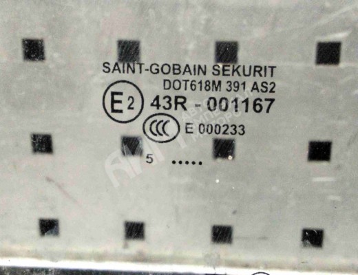 Стекло двери передней правой Volkswagen Touareg I (7L) 2002-2006  Volkswagen Touareg Touareg I (7L) 2002-2006