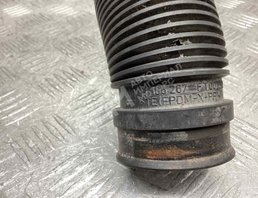 Патрубок воздушного фильтра Opel Astra H 2004-2007  Opel Astra Astra H 2004-2007