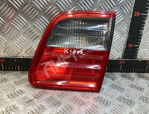 Фонарь крышки багажника правый Mercedes E (W210) 1999-2002 рестайлинг  Mercedes E E (W210) 1999-2002 рестайлинг