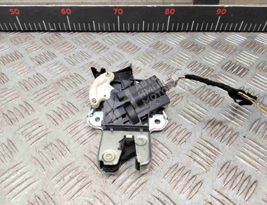 Замок багажника Audi A6 C6 (4F) 2004-2008  Audi A6 A6 C6 (4F) 2004-2008