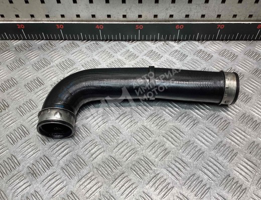 Патрубок интеркулера Volkswagen Passat B6 (3C) 2005-2010  Volkswagen Passat Passat B6 (3C) 2005-2010