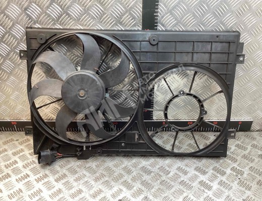 Вентилятор радиатора Volkswagen Golf V (1K) 2004-2009  Volkswagen Golf Golf V (1K) 2004-2009