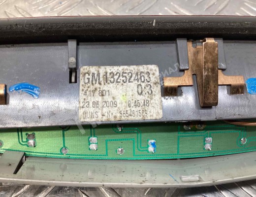 Стоп-сигнал Opel Astra H 2004-2007  Opel Astra Astra H 2004-2007
